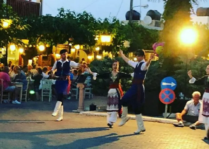 Aphrodite Luxury * הרסוניסוס